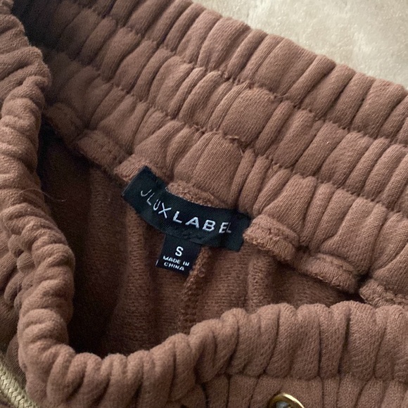 EXCLUSIVELY DESIGNED BY US FOR YOU. Our PECAN LAYTON UNISEX CARGO JOGGERS &BRA - Picture 8 of 8